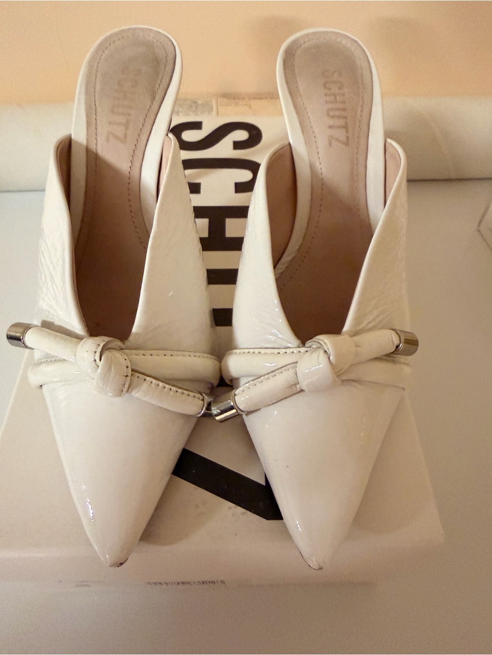 SCHUTZ Cream Patent Pointed-Knot Slip-On Mules